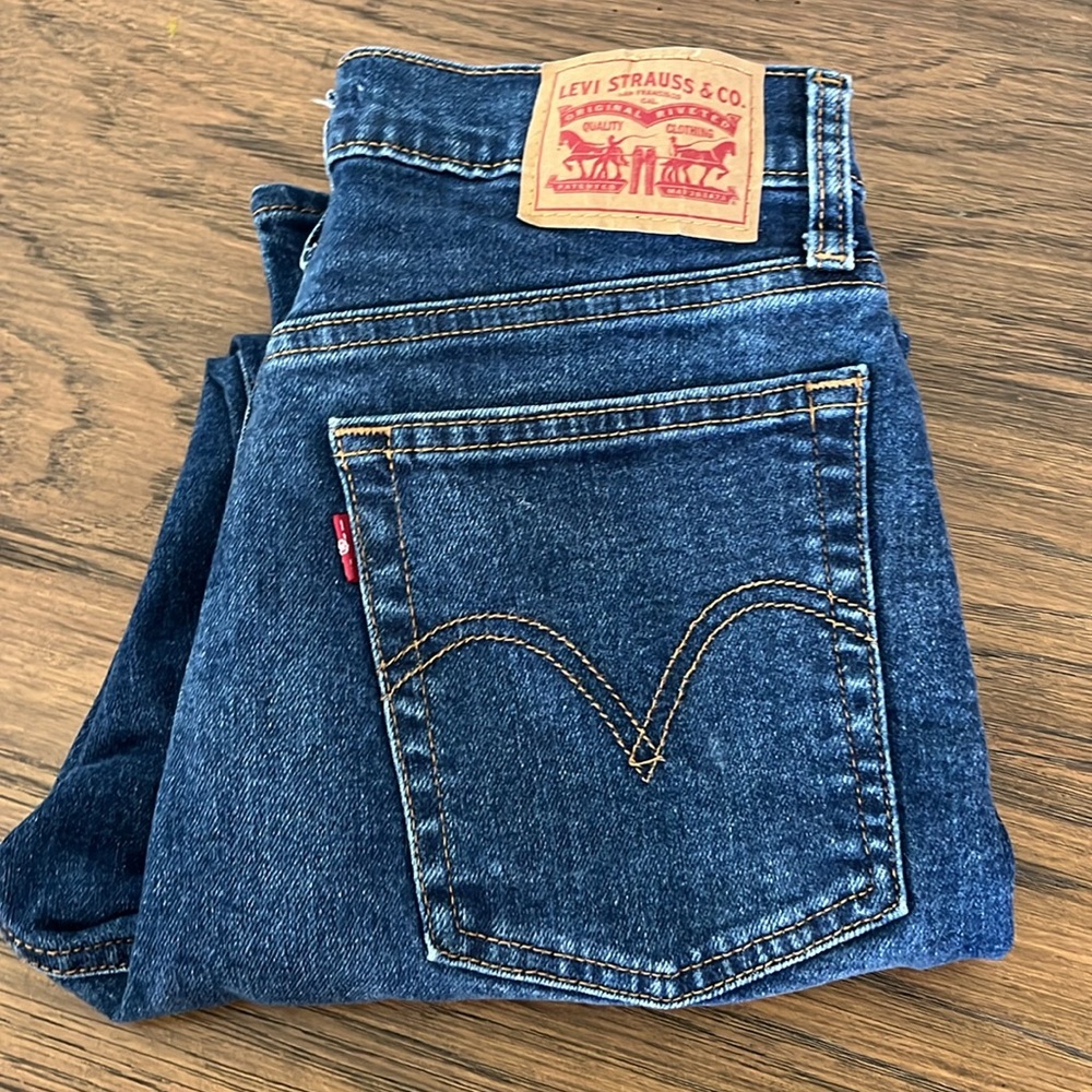 Wedgie Straight Levi's Blue Denim Jeans